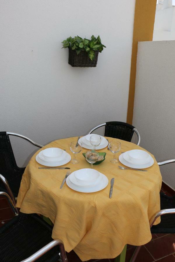 Apartment Home4u - Cosy With Fantastic Terrace